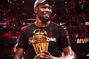 杜兰特回归赛场，逆转首场状态亮眼，G2观众沸腾！的简单介绍九游在线平台官网